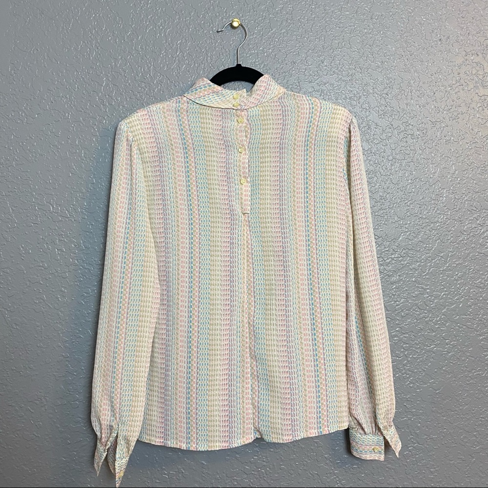 VINTAGE NICOLA PASTEL HIGH NECK TOP {10} - Picture 4 of 8